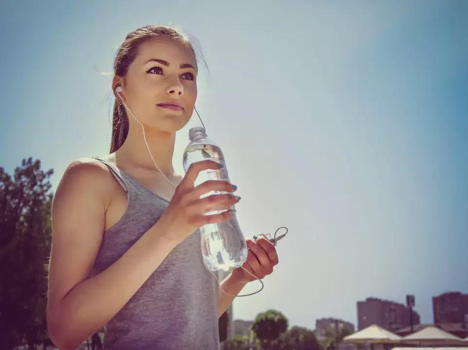 dzeramais ūdens ātrai svara zaudēšanai